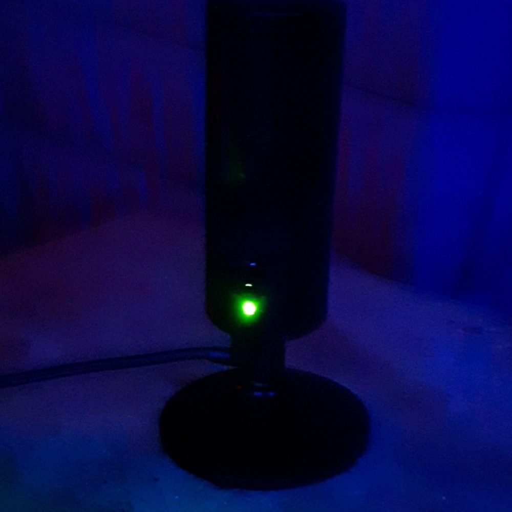 Razar Seiren X With USB cord